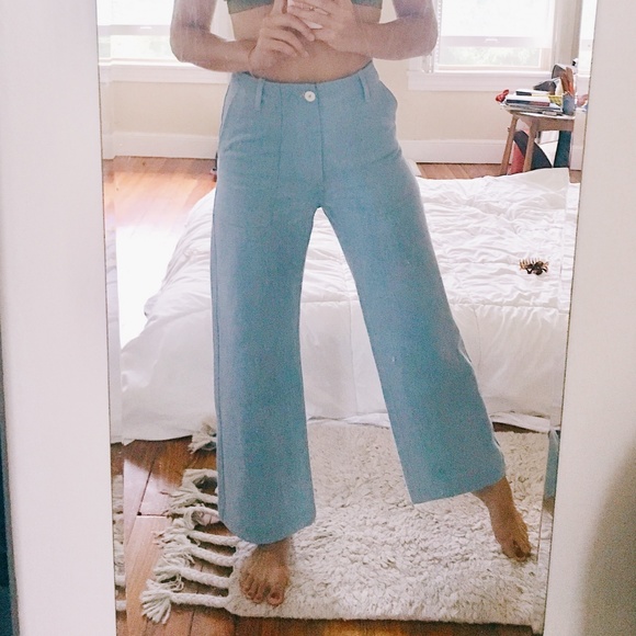 Esby Finch Wide Leg Crop Jean -  Light Wash - Picture 5 of 6